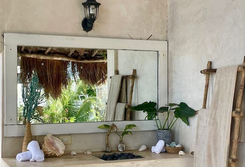 هتل Chi Ibal Hu Cancun