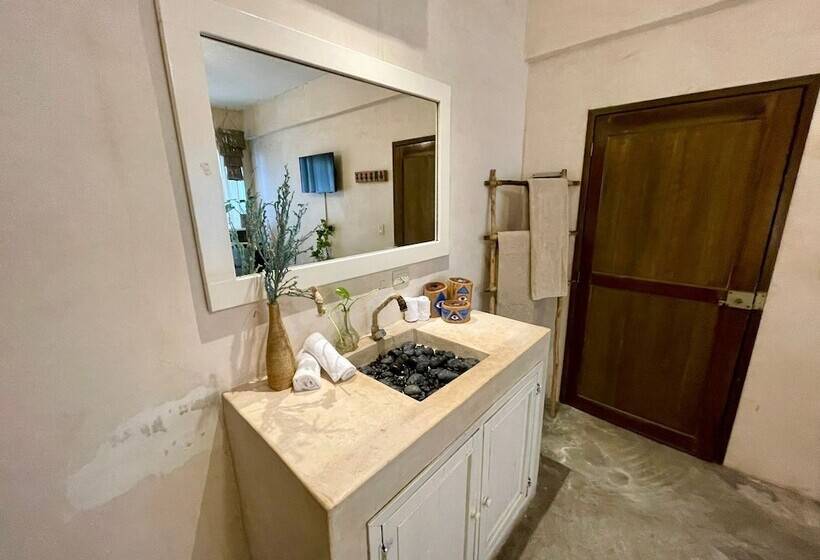 هتل Chi Ibal Hu Cancun