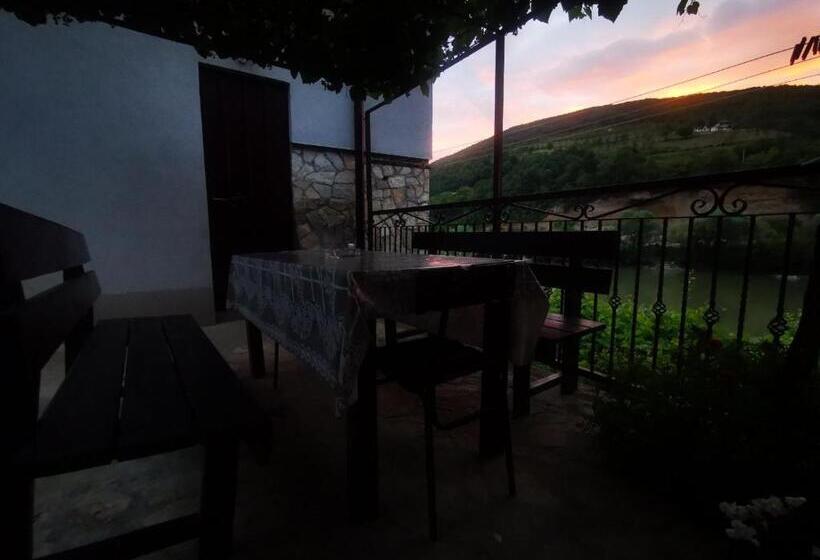 تختخواب و صبحانه Prenoćište Na Drini Foča