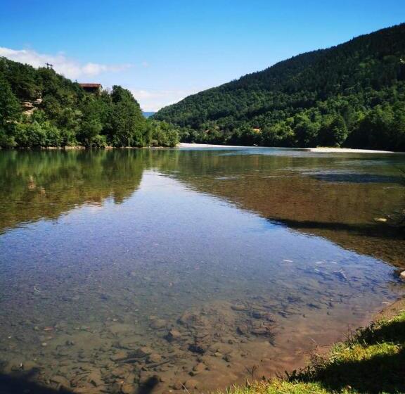 تختخواب و صبحانه Prenoćište Na Drini Foča