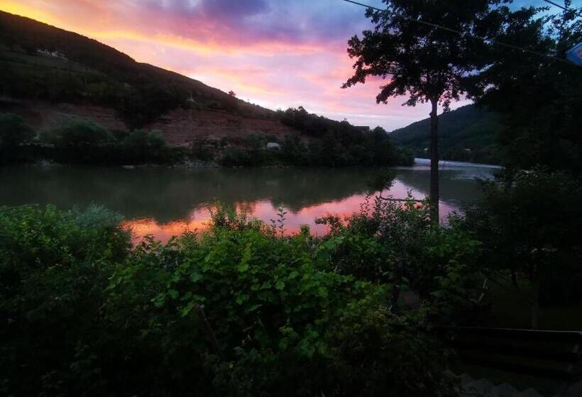 تختخواب و صبحانه Prenoćište Na Drini Foča