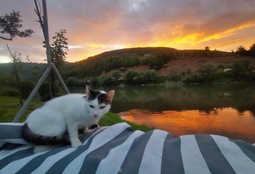 تختخواب و صبحانه Prenoćište Na Drini Foča