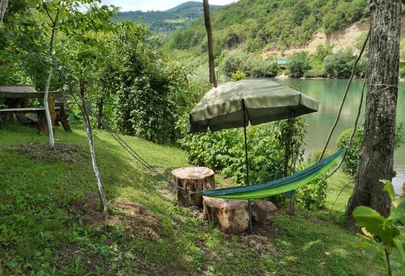 تختخواب و صبحانه Prenoćište Na Drini Foča