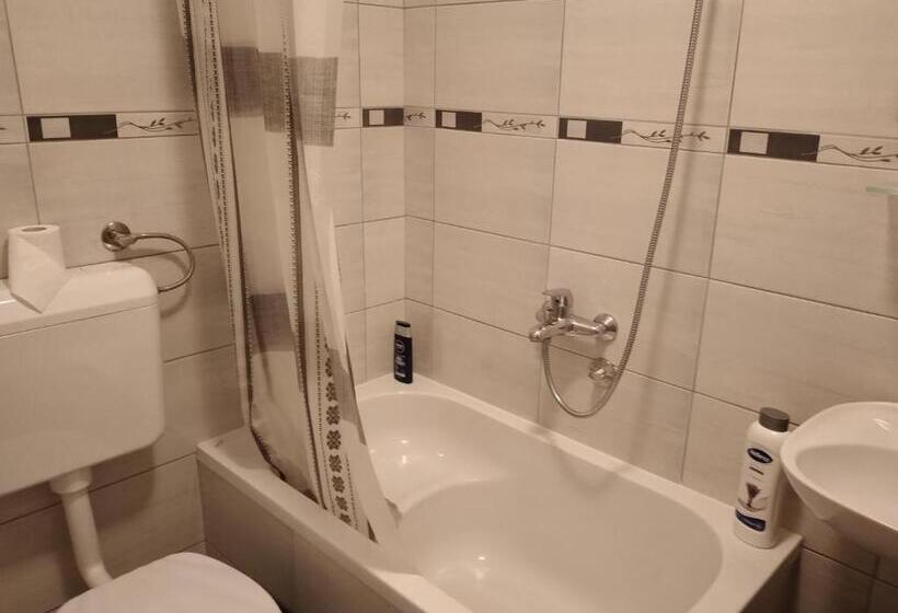 تختخواب و صبحانه Prenoćište Na Drini Foča