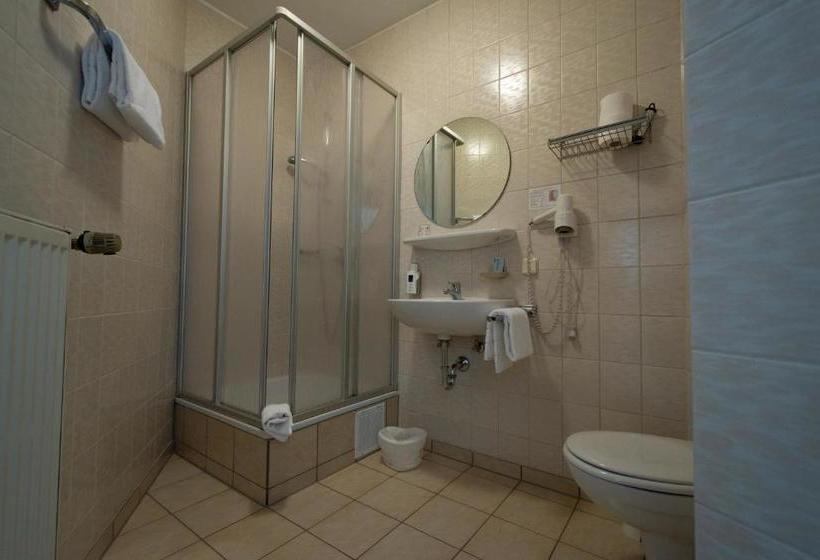 Bistro Pension Vis A Vis