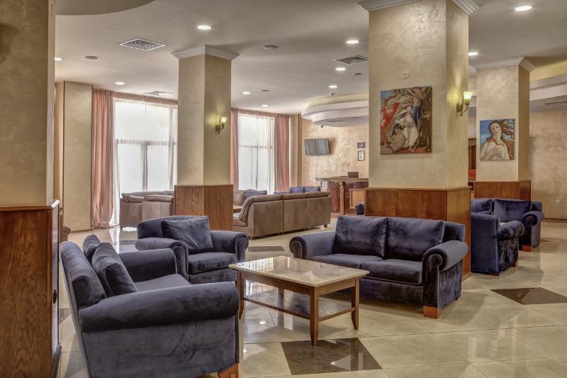 Отель Continental