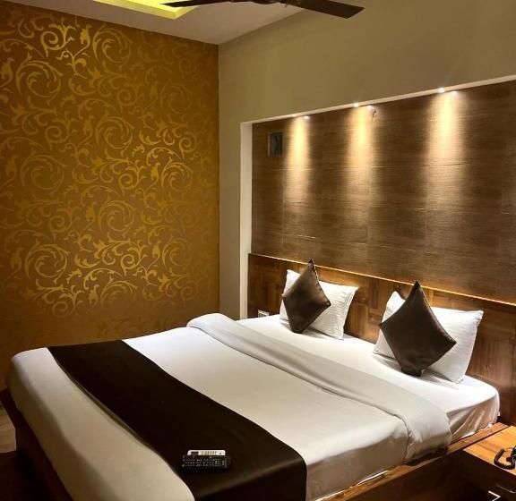 Отель Leela Vilas Pushkar  A Boutique