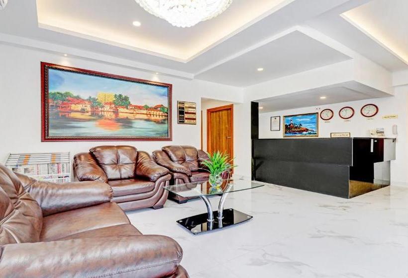 בית מלון כפרי Treebo Trend Highness Inn