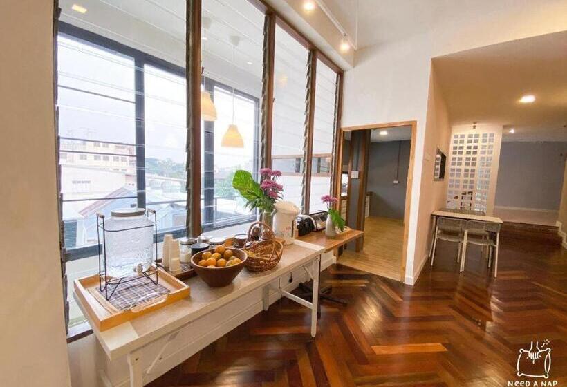 Need A Nap Hostel Phrae