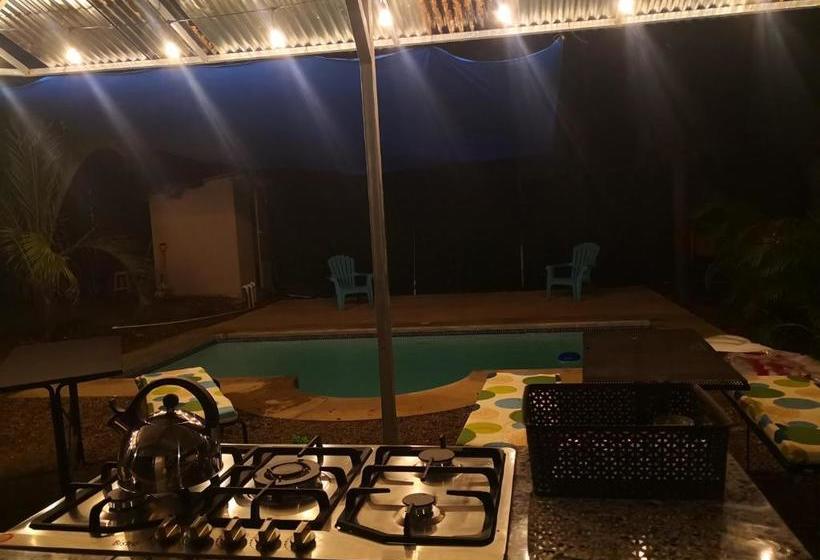 بنسيون Koru Village Uvita Hostel