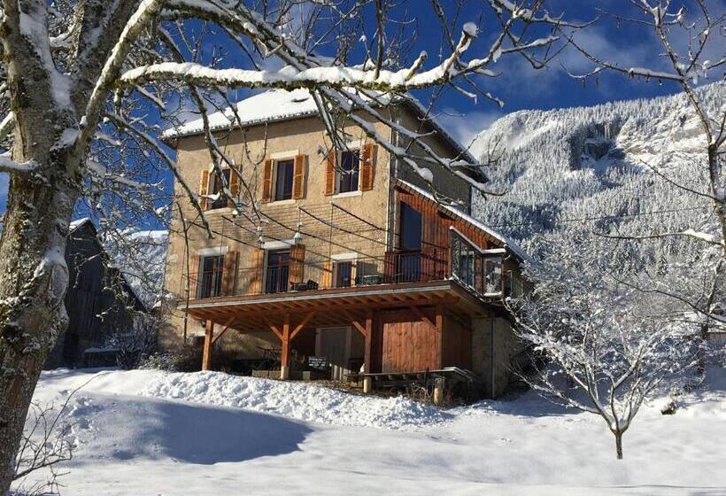 Bed and Breakfast L Ancienne Ecole Du Villard