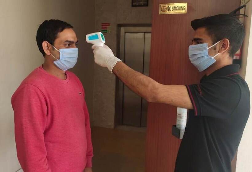 ホテル Amritara Sadka Amritsar