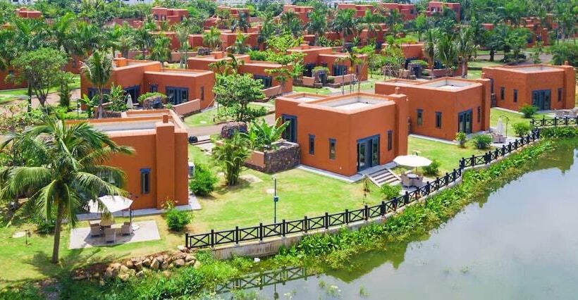 בית מלון כפרי Hainan Xikang Wellness & Resorts