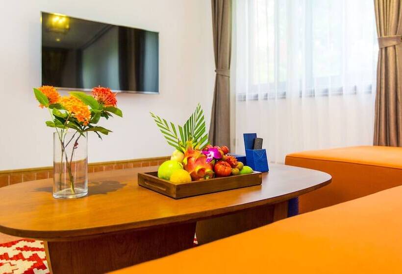 בית מלון כפרי Hainan Xikang Wellness & Resorts