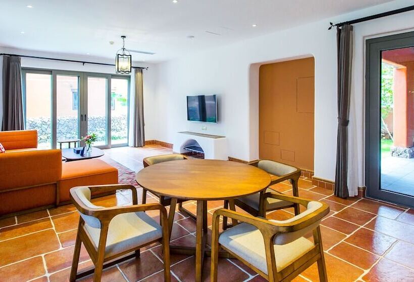 בית מלון כפרי Hainan Xikang Wellness & Resorts