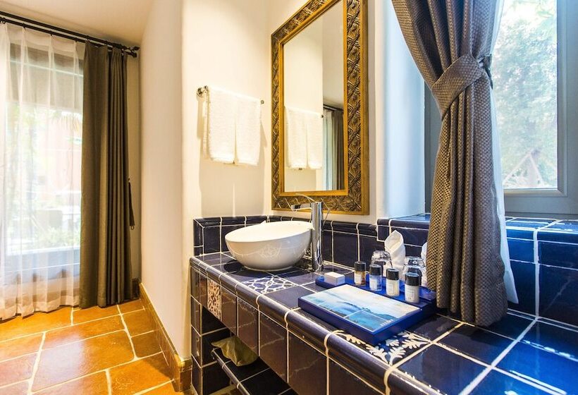 בית מלון כפרי Hainan Xikang Wellness & Resorts