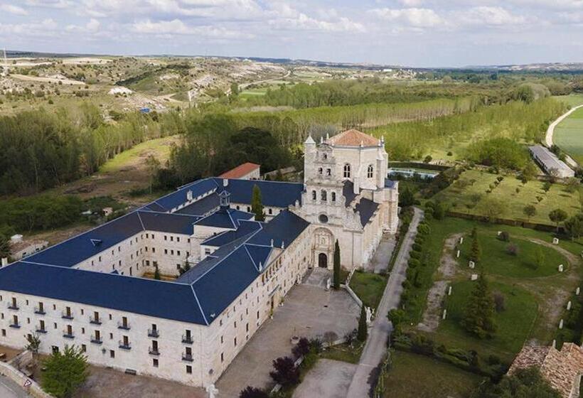 فندق Hospedería Monasterio De La Vid