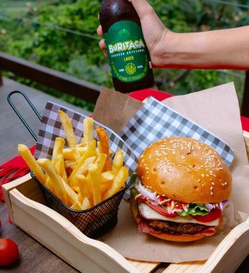 בית מלון כפרי Niuwi Hostel