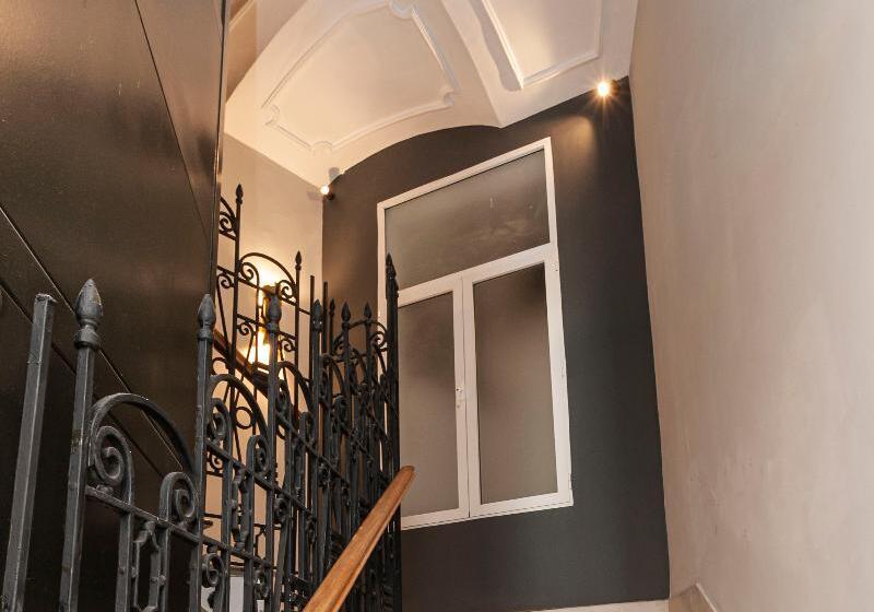 هتل Oh Nice Revellin Ceuta