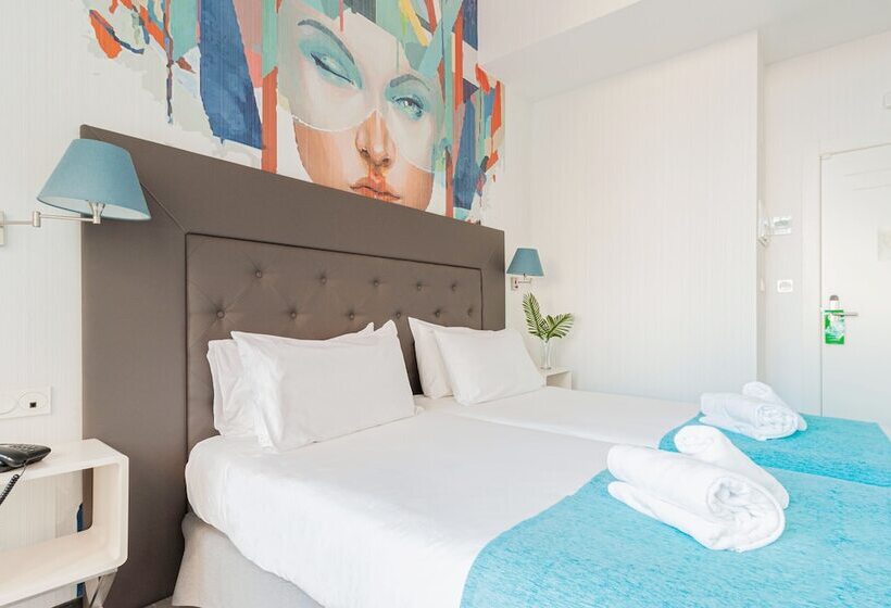 هتل Oh Nice Revellin Ceuta