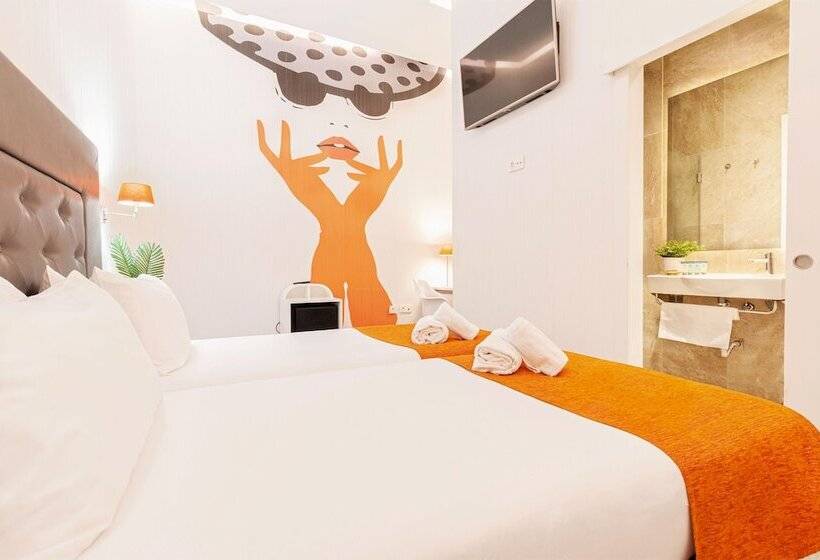 هتل Oh Nice Revellin Ceuta