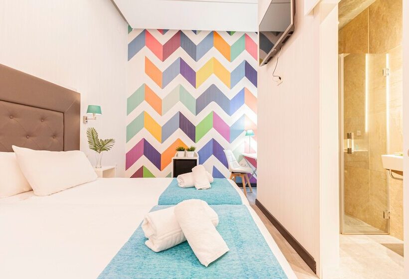 هتل Oh Nice Revellin Ceuta