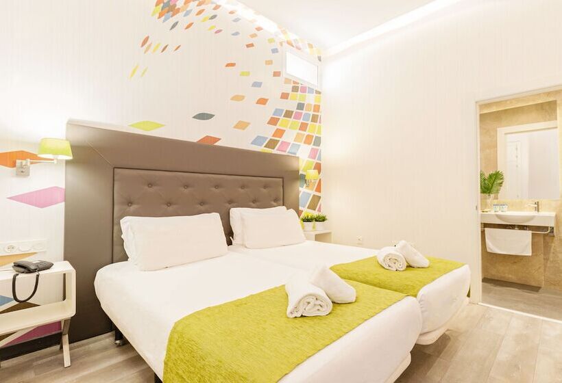 هتل Oh Nice Revellin Ceuta