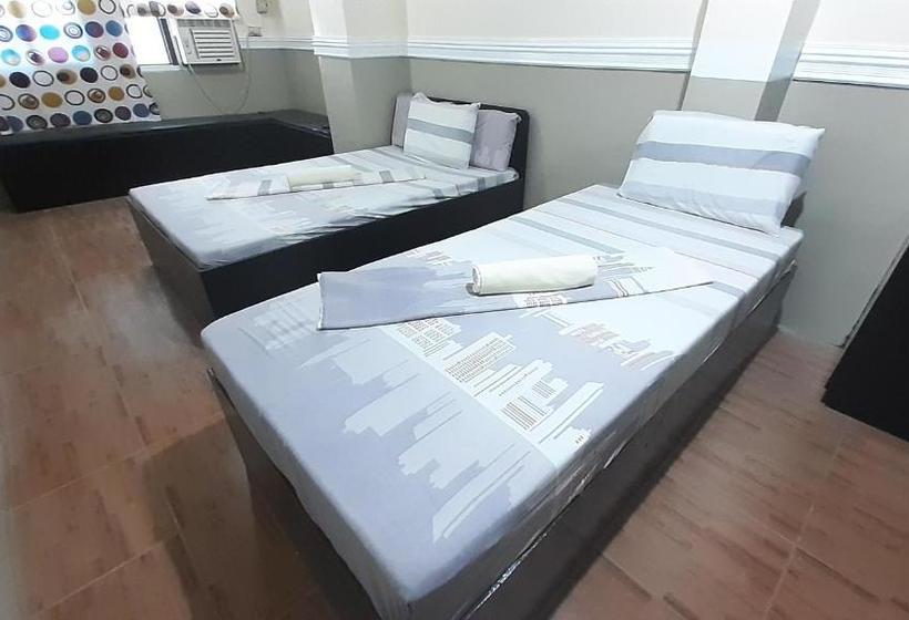 בית מלון כפרי Oyo 572 Kti Traveller S Inn