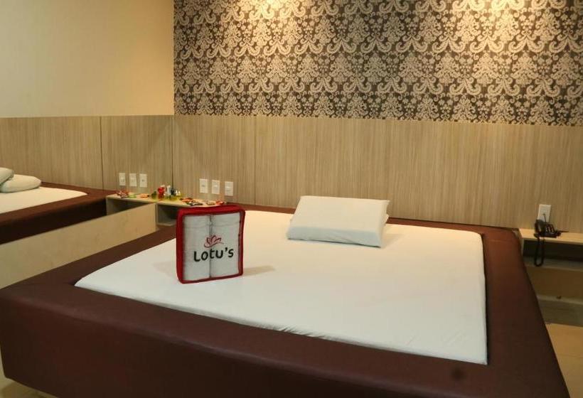 Lotu S Motel