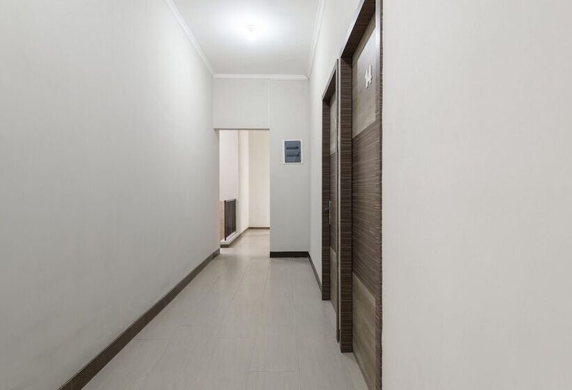 膳宿费 Reddoorz Near Grand City Mall 2