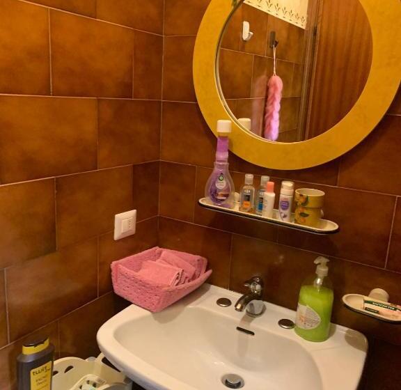 مبيت وإفطار Arturo & Trilly