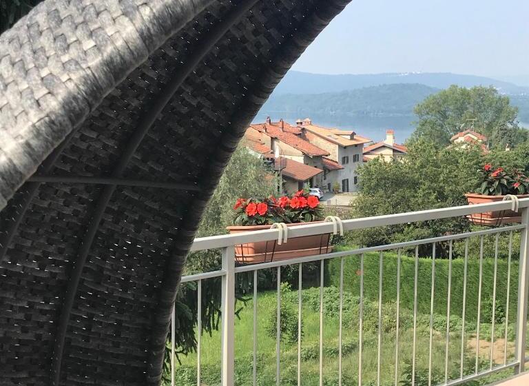 مبيت وإفطار Viverone Lakes