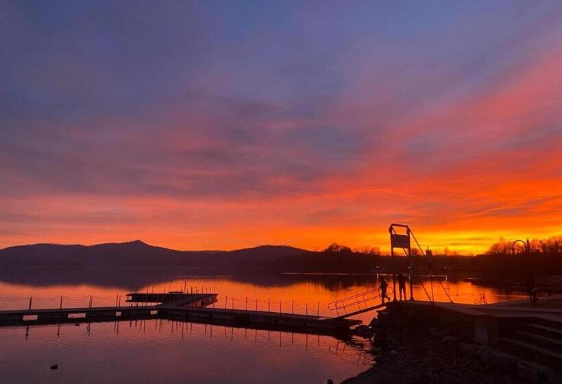 مبيت وإفطار Viverone Lakes