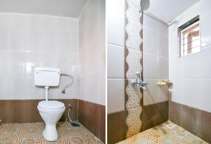 호텔 Spot On 70174 Anand Lodging