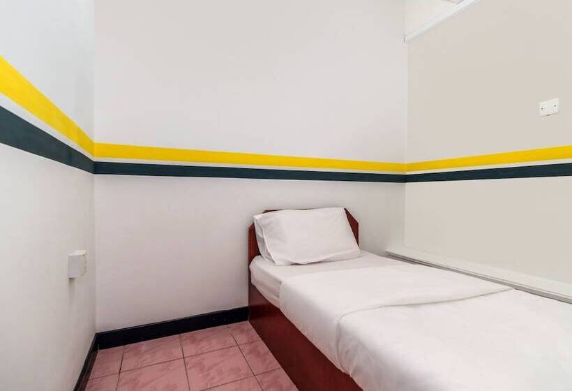 בית מלון כפרי Spot On 89936 Sutera Inn