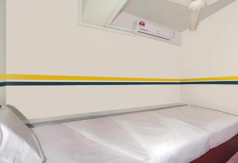 בית מלון כפרי Spot On 89936 Sutera Inn