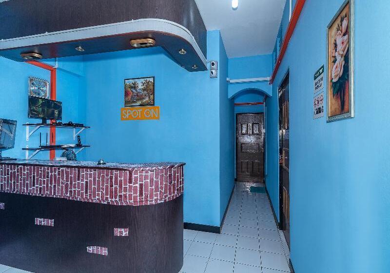 בית מלון כפרי Spot On 89936 Sutera Inn