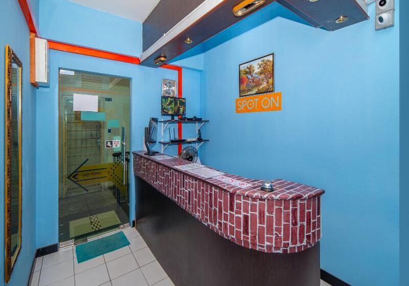 فندق Spot On 89936 Sutera Inn