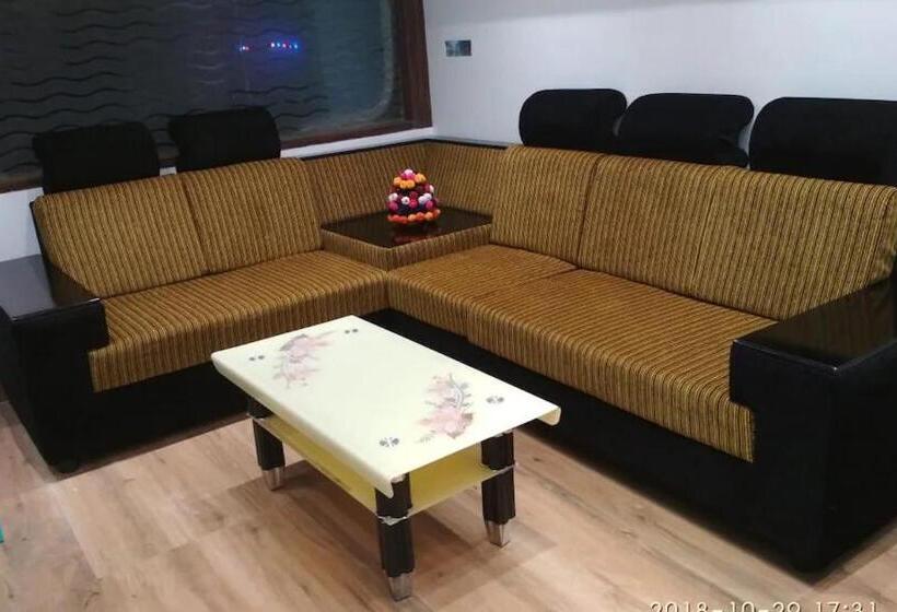 فندق The Tamarind Tree