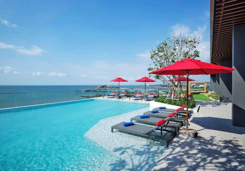 Novotel Marina Sriracha