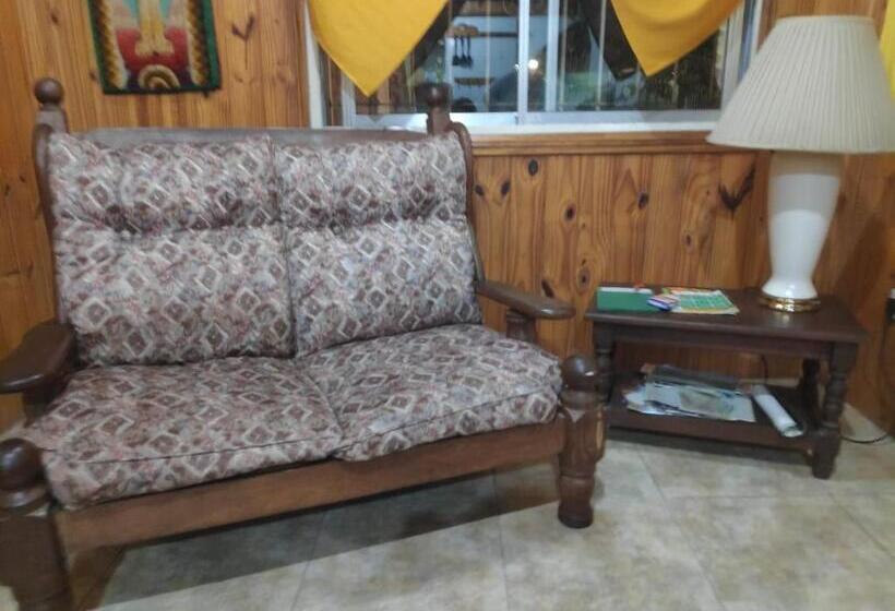 بنسيون Casa D'vilero En Temperley