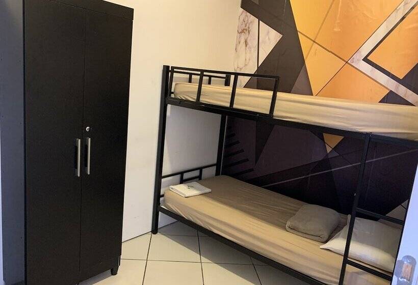 ペンション Pousada Eas Suítes Internacionais 10min Gru