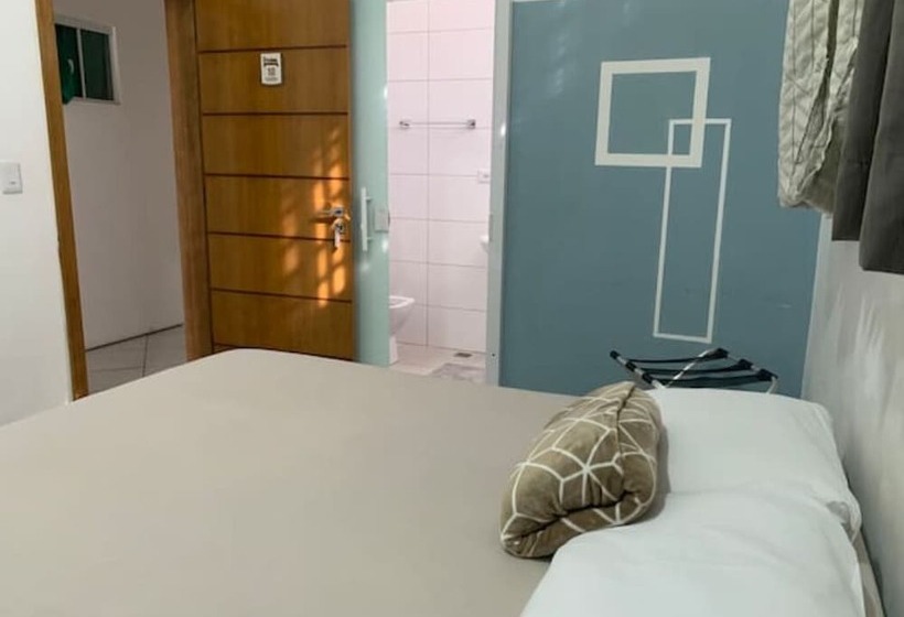 ペンション Pousada Eas Suítes Internacionais 10min Gru