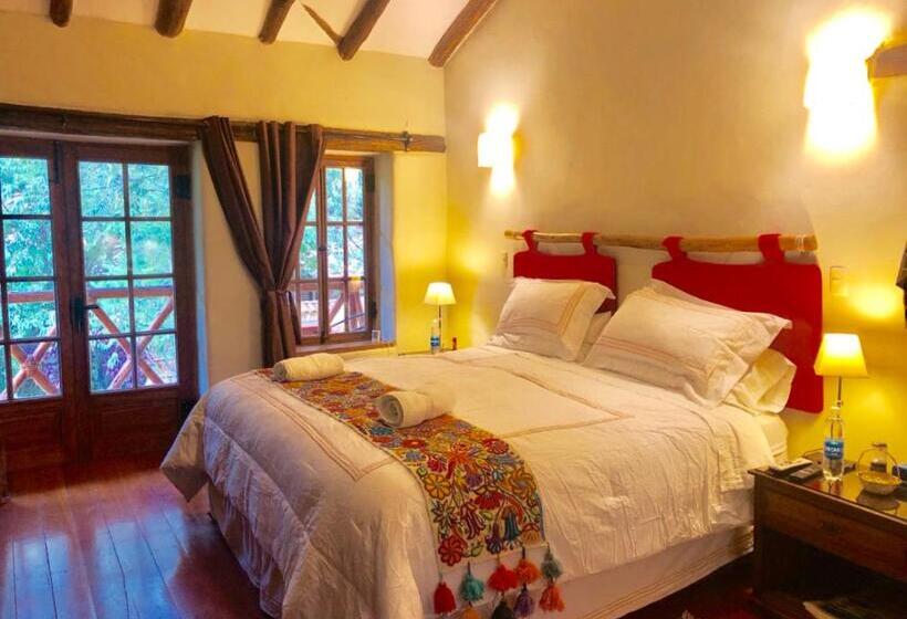 הוסטל Karina Wasi