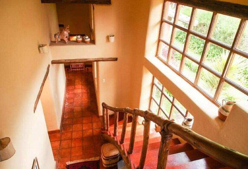 הוסטל Karina Wasi