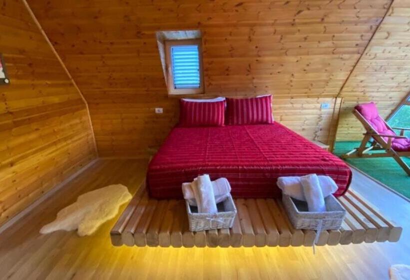 Bed and Breakfast Bujtina Miqesia