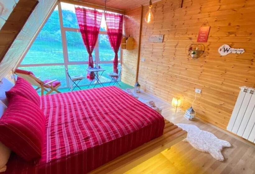 Bed and Breakfast Bujtina Miqesia