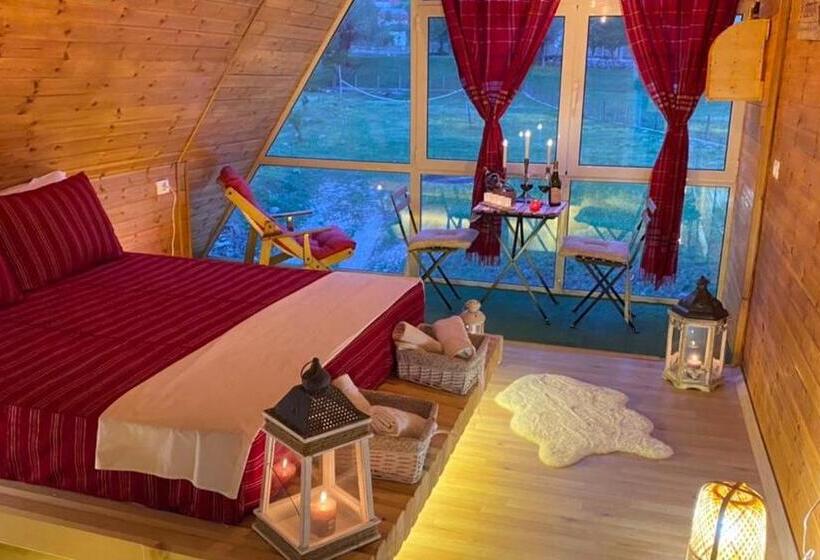 Bed and Breakfast Bujtina Miqesia