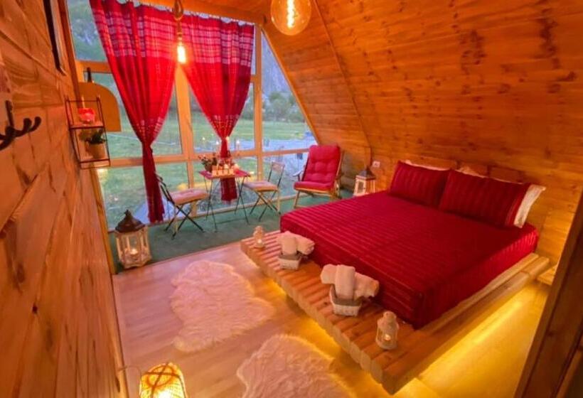 Bed and Breakfast Bujtina Miqesia