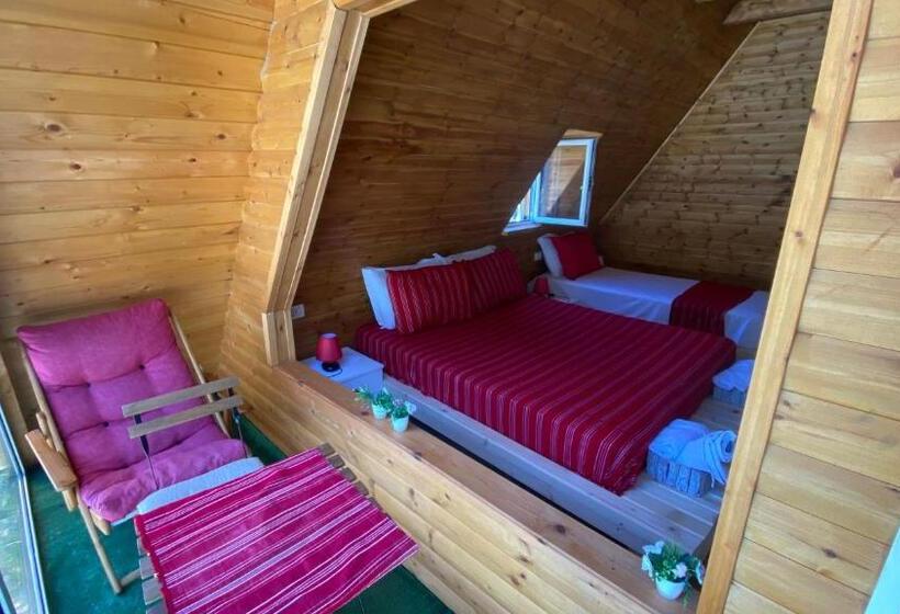 Bed and Breakfast Bujtina Miqesia